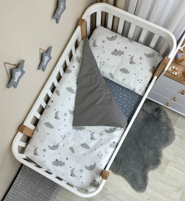 Set lenjerie de schimb pentru patut bebe 3 piese Norisori gri (2)